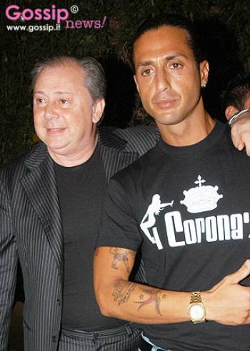 Fabrizio Corona, una lettera per Lele Mora Fabrizio Corona, una lettera per Lele Mora