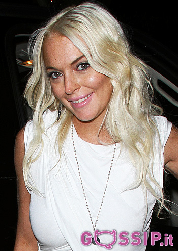 Lohan, compleanno in bianco