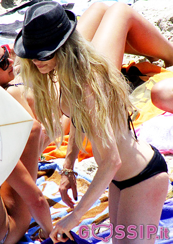 Marisa Miller, 'lato b' angelico