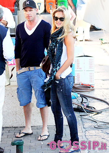 Bar Refaeli, con Fisher dolcissima St. Tropez