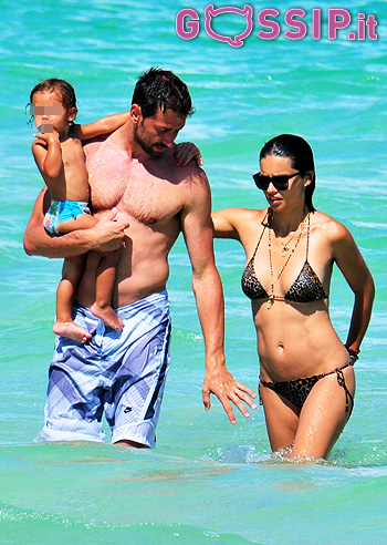 Adriana Lima, a Miami happy family