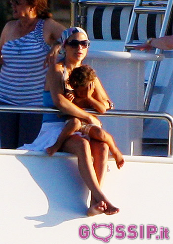 Jennifer Lopez, 42 anni in famiglia