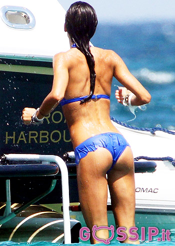 Elisabetta Gregoraci regina dell'estate: foto