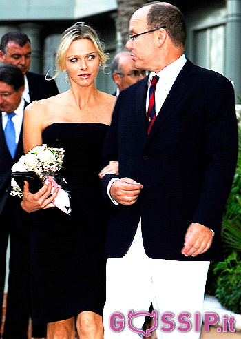 Alberto con Charlene, ma senza fede