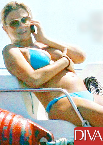 Corvaglia, pancione in bikini