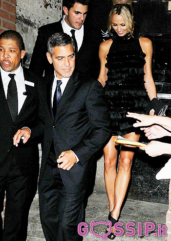 George Clooney e Stacy Keibler, primo red carpet