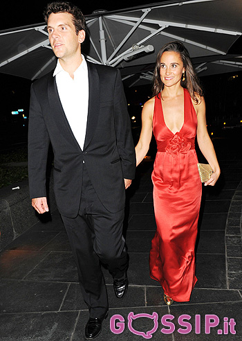 Pippa Middleton, con Alex Loudon amore al bacio