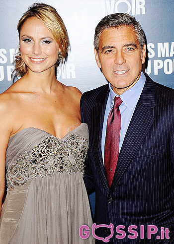 Clooney e Stacy insieme pure a Parigi Clooney e Stacy insieme pure a Parigi