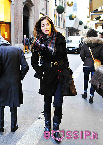 Yespica, shopping senza trucco: foto