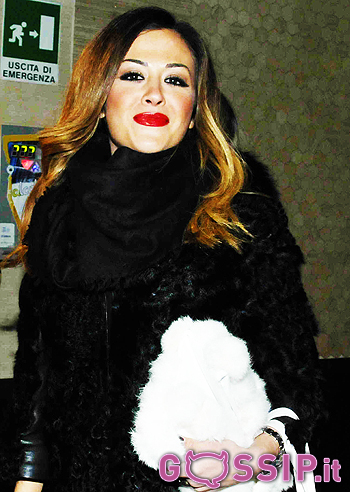 Giorgia Palmas, single ritorna fabulous con le girl