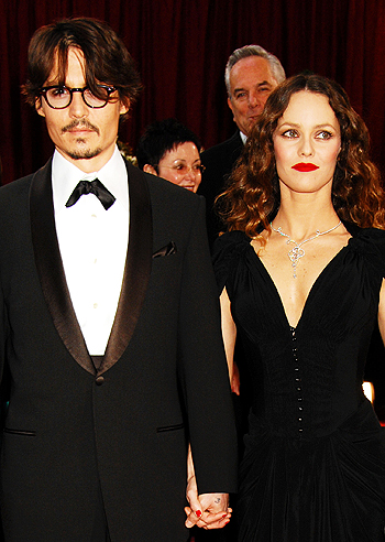 Vanessa Paradis: nessuna crisi con Depp Vanessa Paradis: nessuna crisi con Depp