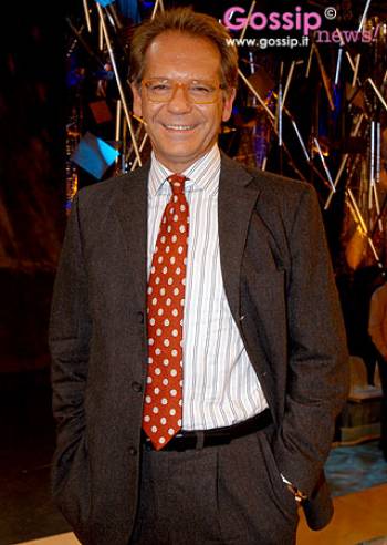 Isola9: Fuori Cecchi Paone Isola9: Fuori Cecchi Paone