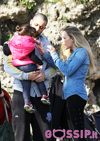 Karina Cascella e Sasà Angelucci, felici con Ginevra