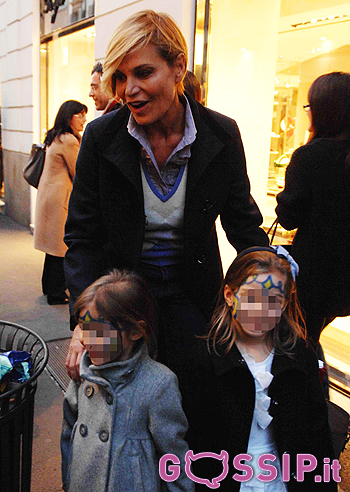 Simona Ventura, mamma a tempo quasi pieno