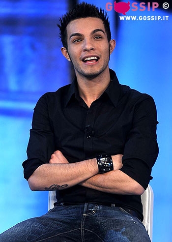 Marco Carta, via dai riflettori perché "non riuscivo più a vivere"