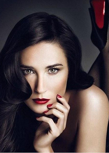 Demi Moore super photoshoppata fa discutere