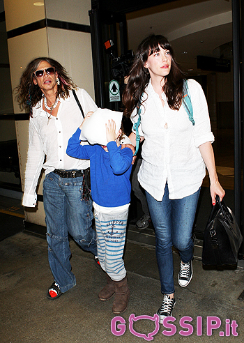 Steven Tyler fa il nonno: foto