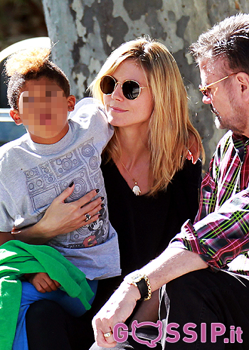 Heidi Klum chiede aiuto ai genitori