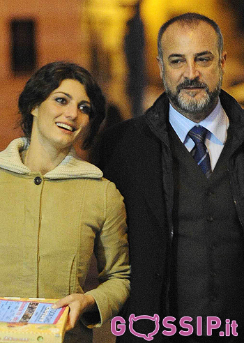 Samanta Togni, baci d'amore con Nicola