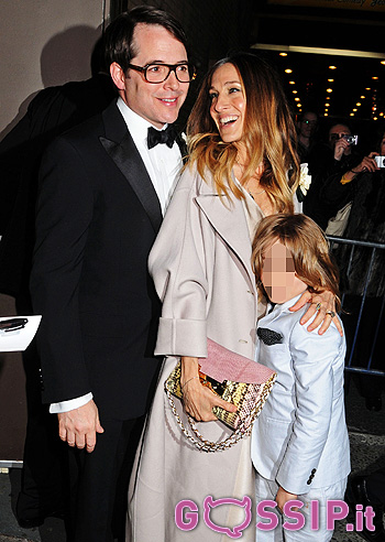 Sarah Jessica, teatro e party in famiglia