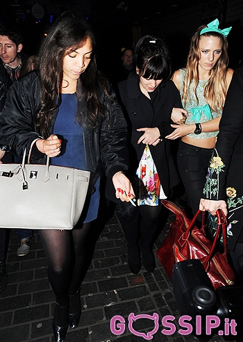 Notte pazza per Lily Allen