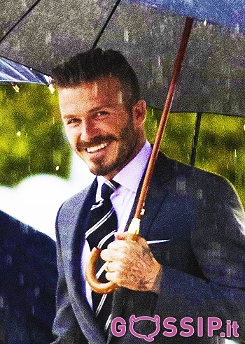 Torcia olimpica bagnata per David Beckham