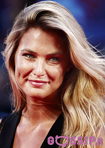 Bar Refaeli: "Nessuno ci prova con me"