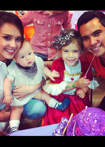 Jessica Alba, buon compleanno Honor