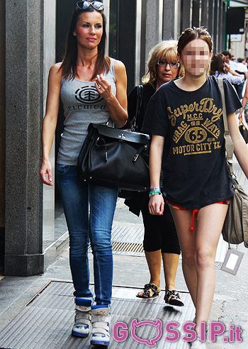 Antonella Mosetti, shopping con Asia