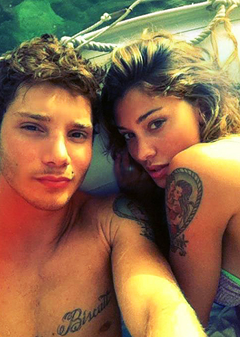 Belen e Stefano innamorati a Ponza: foto