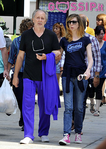 Lele Mora, vacanze in montanga: foto