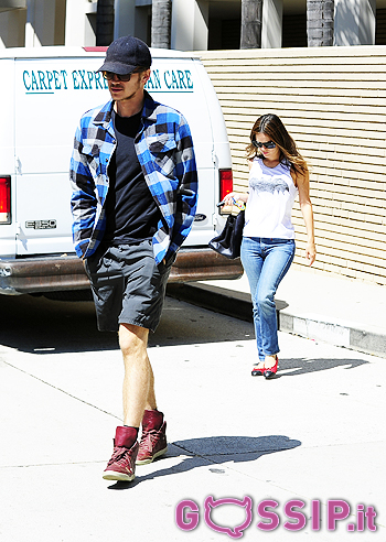 Rachel Bilson a spasso con Hayden: foto