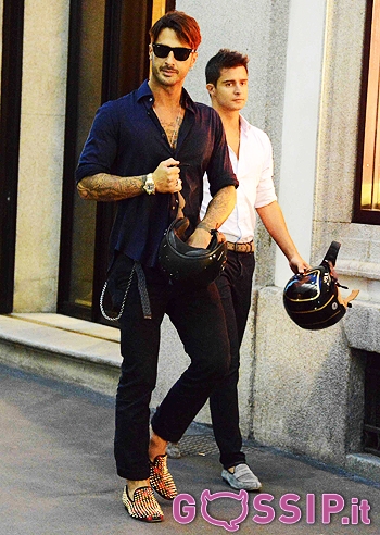 A Fabrizio Corona piace borchiato