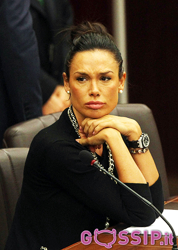 Nicole Minetti in Regione si adombra