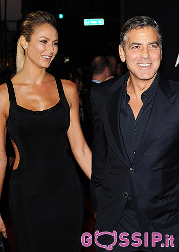 George Clooney, con Stacy è fedele come "Argo" George Clooney, con Stacy è fedele come "Argo"
