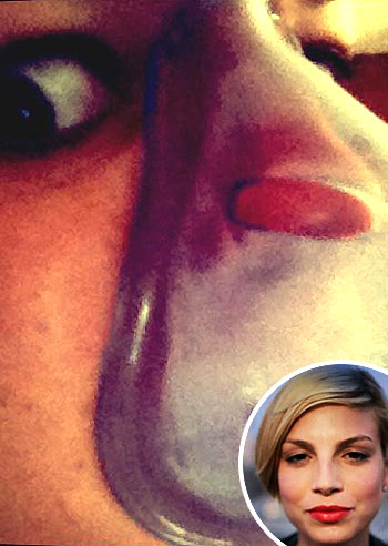 Maschera allo zolfo per la voce di Emma