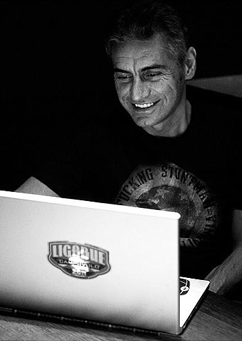Ligabue: nuovo taglio di capelli