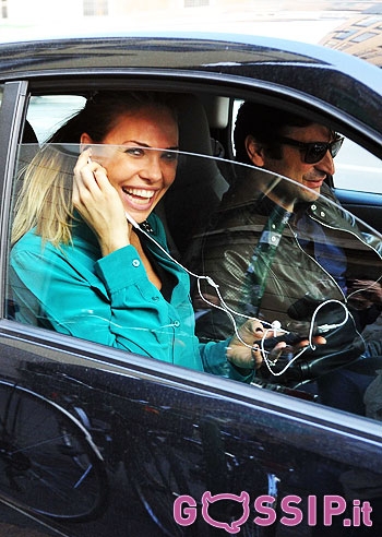 Ilary Blasi va dal dietogolo Ilary Blasi va dal dietogolo