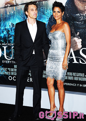 Halle Berry torna sul red carpet col fidanzato Olivier: foto