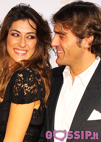 Elisa Isoardi allo scoperto col compagno