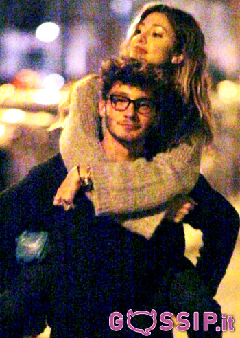 Belen con Stefano, amore a cavallo