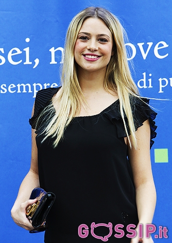 Fiocco rosa per Martina Stella