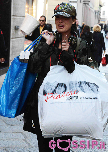 Nicole Minetti, in tempo di crisi si adegua Nicole Minetti, in tempo di crisi si adegua