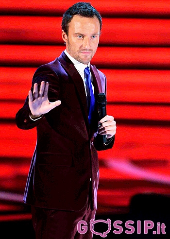 Facchinetti gay? Roby chiede conferme...