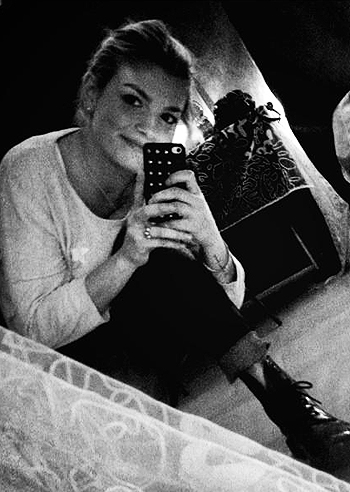 Emma, un saluto dal camerino