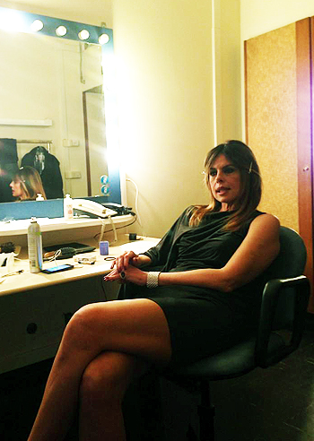 Paola Perego in camerino