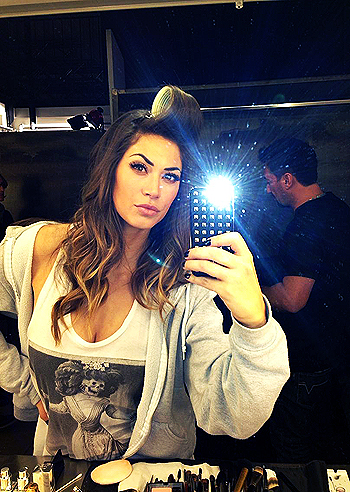 Melissa Satta, trucco e parrucco per Sport Magazine