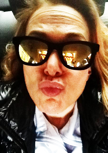 Barbara D'Urso, un kiss ai suoi followers