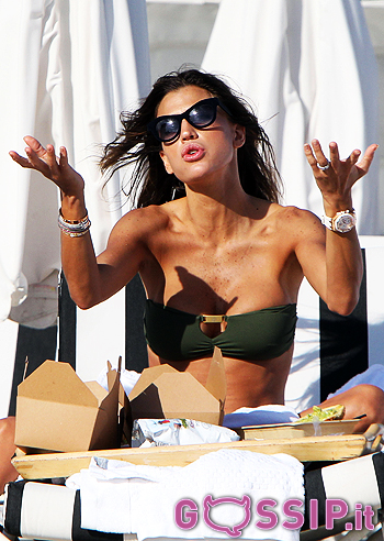 Claudia Galanti, ancora lato b