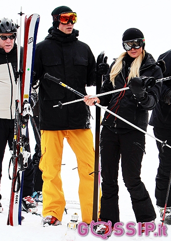 Paris Hilton sciatrice provetta ad Aspen: foto